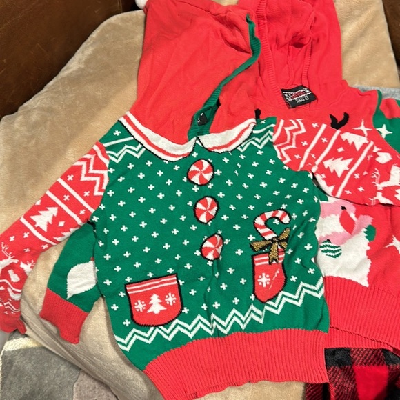 Holiday Christmas 🎄 Clothing. Bundle of 2 Sweaters and pajamas - Picture 13 of 17